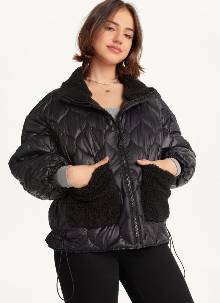 Women Black Quilted Jacket With Sherpa Pockets Dkny Outerwear