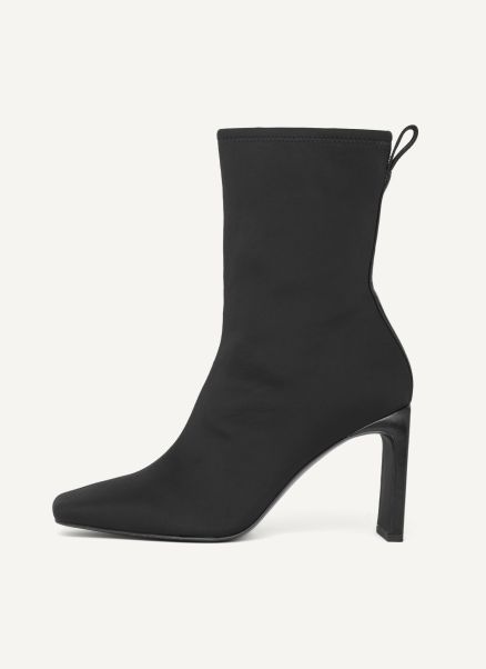 Women Black Boots & Booties Dkny Wren Bootie - New Heel Shape (Neoprene)
